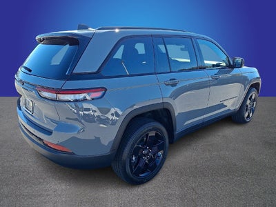 2027 Jeep Grand Cherokee GRAND CHEROKEE LAREDO X 4X4