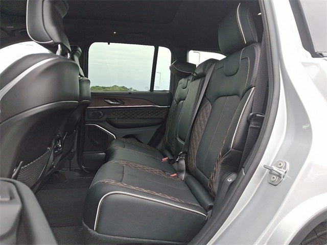 2025 Jeep Grand Cherokee GRAND CHEROKEE SUMMIT 4X4