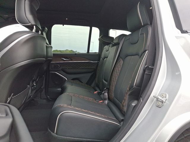 2025 Jeep Grand Cherokee GRAND CHEROKEE SUMMIT 4X4