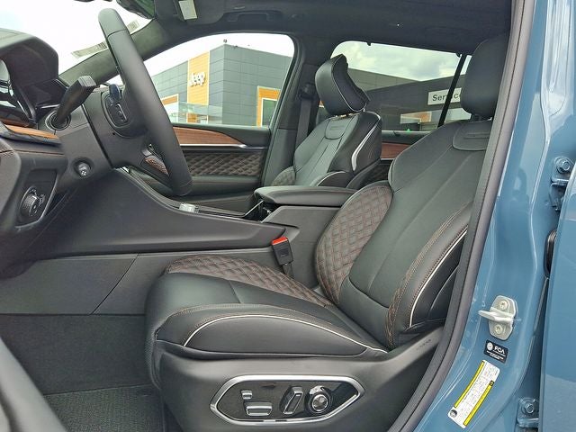2026 Jeep Grand Cherokee L GRAND CHEROKEE L SUMMIT 4X4