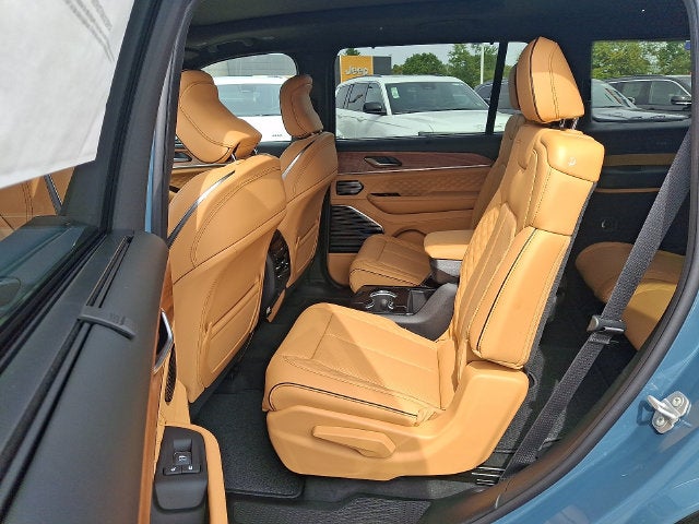 2027 Jeep Grand Cherokee L GRAND CHEROKEE L SUMMIT 4X4