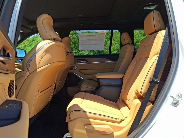 2026 Jeep Grand Cherokee L GRAND CHEROKEE L SUMMIT 4X4