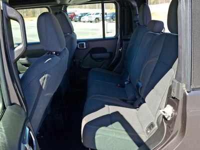 2024 Jeep Gladiator Sport