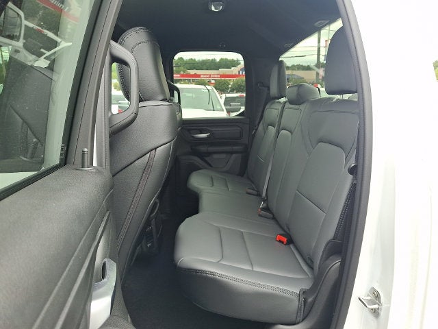 2026 RAM 1500 RAM 1500 TRADESMAN QUAD CAB 4X4 6'4' BOX