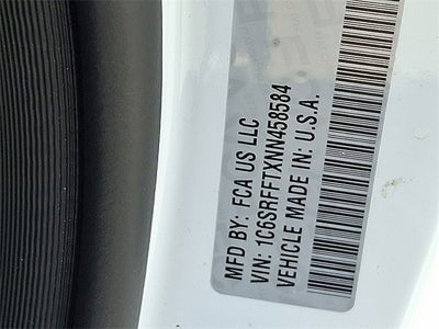 2022 RAM 1500 Big Horn Crew Cab 4x4 5'7' Box