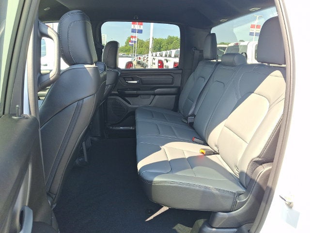 2026 RAM 1500 Tradesman Crew Cab 4x4 5'7' Box