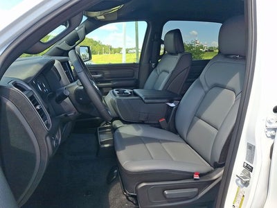 2026 RAM 1500 Tradesman Crew Cab 4x4 5'7' Box