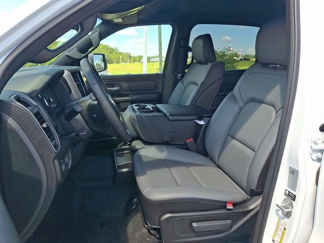 2026 RAM 1500 Tradesman Crew Cab 4x4 5'7' Box
