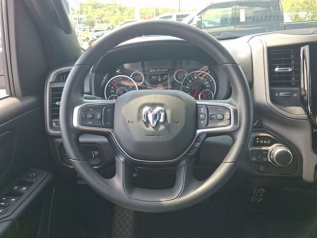 2026 RAM 1500 Tradesman Crew Cab 4x4 5'7' Box