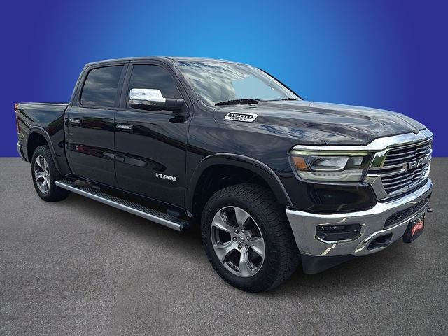 2020 RAM 1500 Laramie Crew Cab 4x4 5'7' Box