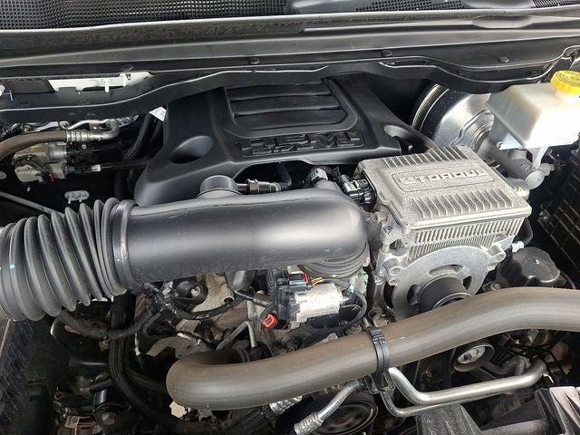 2023 RAM 1500 Laramie Crew Cab 4x4 5'7' Box