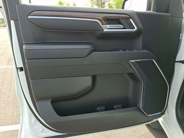 2023 Chevrolet Silverado 1500 4WD Crew Cab Short Bed LT with 2FL