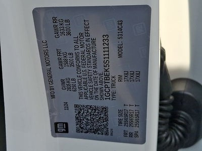 2025 Chevrolet Colorado 4WD WT