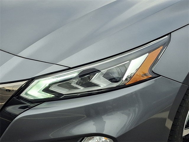 2022 Nissan Altima SR FWD