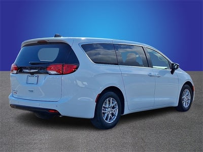2026 Chrysler Voyager VOYAGER LX