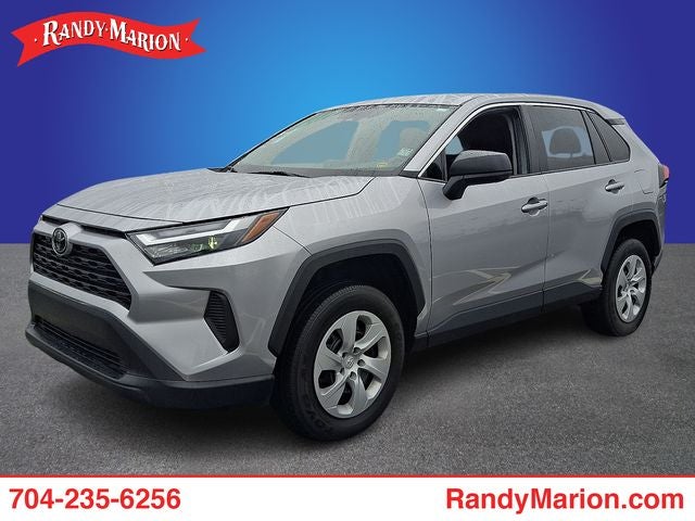 2024 Toyota RAV4 LE AWD's photo