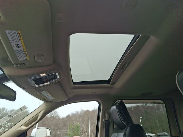 2020 RAM 3500 Laramie Crew Cab 4x4 6'4' Box