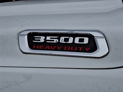 2023 RAM 3500 Tradesman Crew Cab 4x4 8' Box