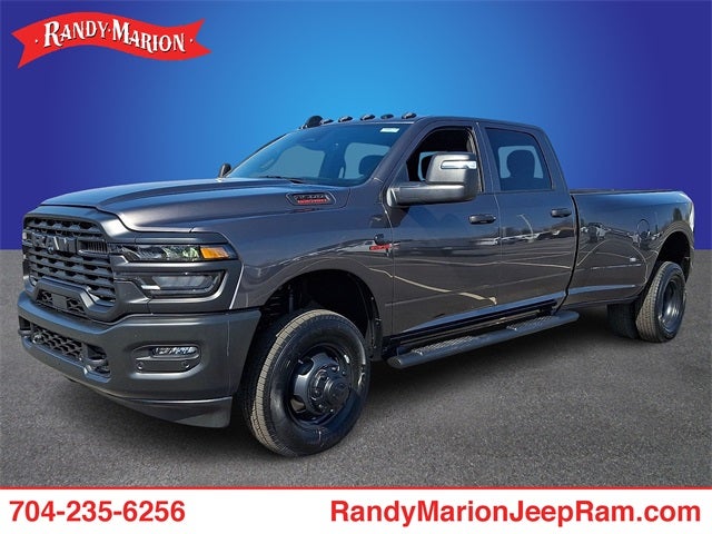 2026 RAM 3500 RAM 3500 TRADESMAN CREW CAB 4X4 8' BOX