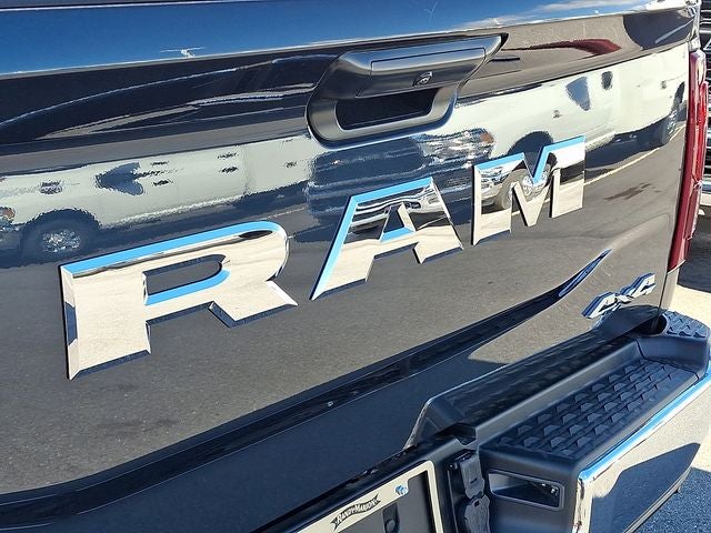 2026 RAM 3500 RAM 3500 TRADESMAN CREW CAB 4X4 8' BOX