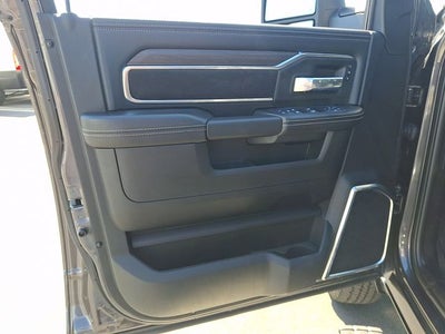 2026 RAM 3500 Laramie Crew Cab 4x4 8' Box