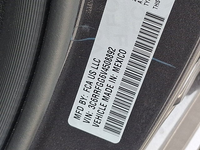 2027 RAM 1500 RAM 1500 EXPRESS CREW CAB 4X4 5'7' BOX