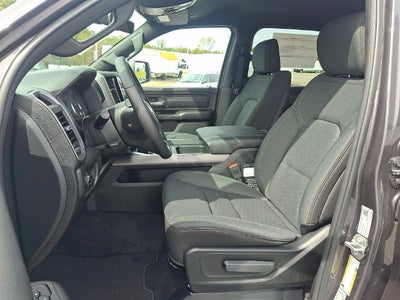 2027 RAM 1500 RAM 1500 EXPRESS CREW CAB 4X4 5'7' BOX