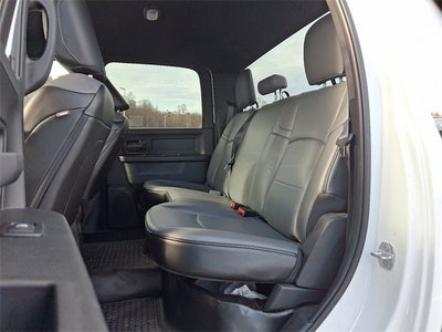 2022 RAM 2500 Tradesman Crew Cab 4x4 6'4' Box