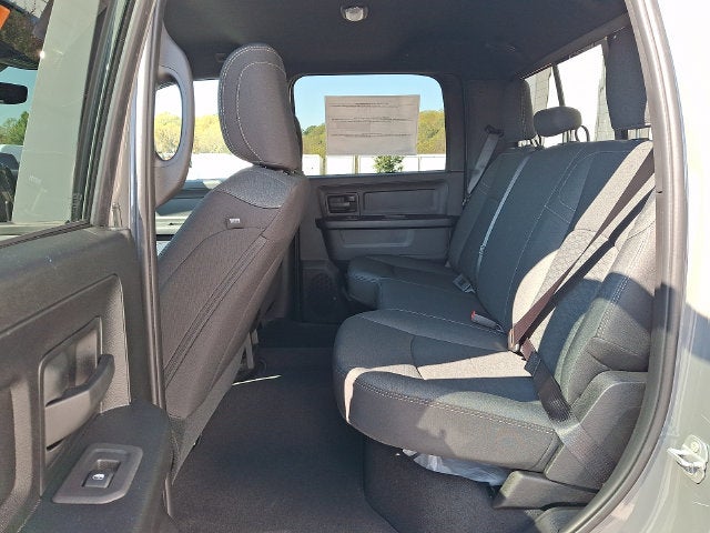 2027 RAM 2500 RAM 2500 BLACK EXPRESS CREW CAB 4X4 6'4' BOX