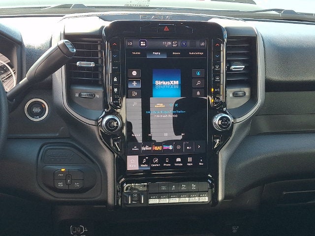 2027 RAM 2500 RAM 2500 BLACK EXPRESS CREW CAB 4X4 6'4' BOX