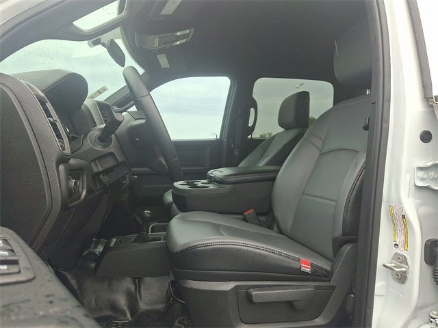 2023 RAM 2500 Tradesman Crew Cab 4x4 8' Box