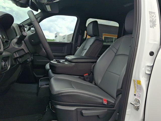 2026 RAM 2500 RAM 2500 TRADESMAN CREW CAB 4X4 8' BOX