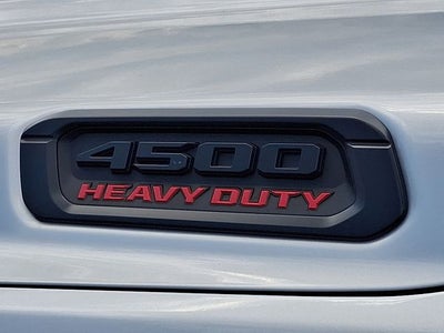 2026 RAM 4500HD RAM 4500 TRADESMAN CHASSIS CREW CAB 4X4 60' CA