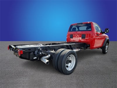 2024 RAM 5500HD RAM 5500 TRADESMAN CHASSIS REGULAR CAB 4X2 84' CA