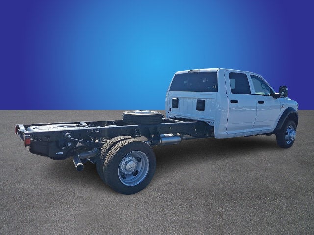 2027 RAM 5500HD RAM 5500 TRADESMAN CHASSIS CREW CAB 4X4 84' CA