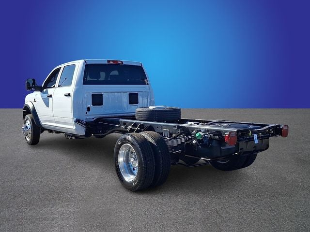 2026 RAM 5500HD RAM 5500 TRADESMAN CHASSIS CREW CAB 4X4 84' CA