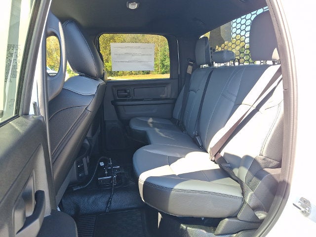 2027 RAM 3500 RAM 3500 TRADESMAN CREW CAB CHASSIS 4X4 60' CA